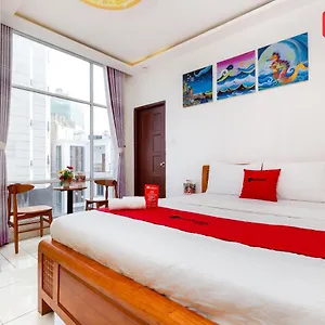 Reddoorz Quy Phuc Hotel